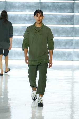 ジョン エリオット(John Elliott) 2016年春夏メンズコレクション  - 写真27