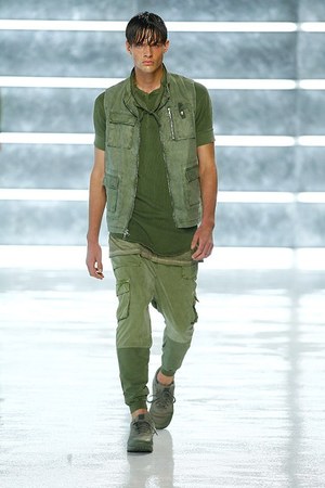 ジョン エリオット(John Elliott) 2016年春夏メンズコレクション  - 写真30