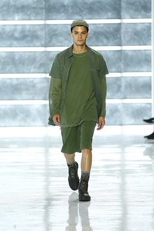 ジョン エリオット(John Elliott) 2016年春夏メンズコレクション  - 写真32