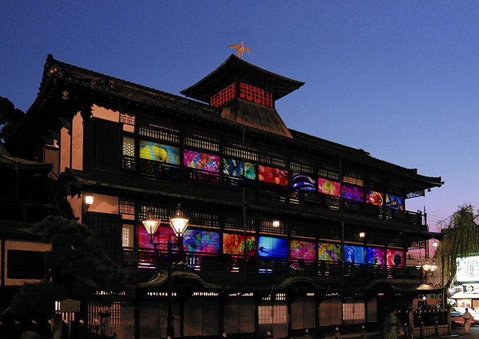 蜷川実花×道後温泉　アートフェス「道後アート2015」愛媛・松山で開催 | 写真