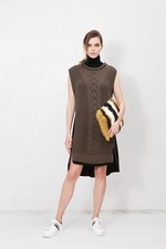 アウラアイラ 2015-16年秋冬コレクション - レトロ感漂うマニッシュスタイルに覗く女性らしさ｜写真17