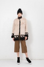 アウラアイラ 2015-16年秋冬コレクション - レトロ感漂うマニッシュスタイルに覗く女性らしさ｜写真31