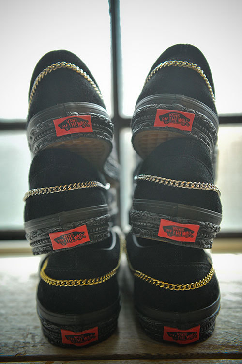 SLOWGUN×VANS、クチュール素材を使用したスリッポンスニーカー発売 SLOWGUN×VANS、クチュール素材を使用したスリッポンスニーカー発売