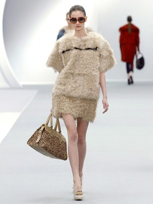 ナチュラルな女性らしさを表現 - ジャスト カヴァリ(JUST cavalli) 2011-12年秋冬コレクション｜写真24