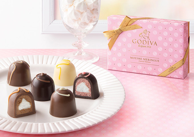 ゴディバから新作チョコレート「ムースメレンゲ」発売 - ふわふわサクサク、2つの楽しい食感を1粒に | 写真