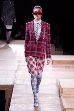 かたちへの追究 - アンリアレイジ(ANREALAGE)、2011-2012年秋冬コレクション｜写真15