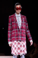 かたちへの追究 - アンリアレイジ(ANREALAGE)、2011-2012年秋冬コレクション｜写真16