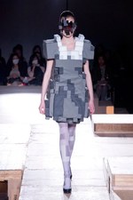 かたちへの追究 - アンリアレイジ(ANREALAGE)、2011-2012年秋冬コレクション｜写真41