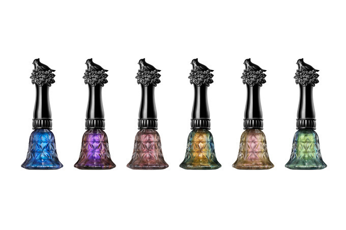 アナ スイの新作ネイルカラー - ミステリアスな輝きを放つ６色、ベルモチーフのボトルで登場 | 写真