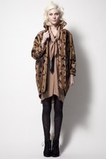 シアタープロダクツの2011-12年秋冬コレクションは自宅でARファッションショー｜写真16