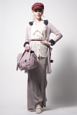 シアタープロダクツの2011-12年秋冬コレクションは自宅でARファッションショー｜写真5