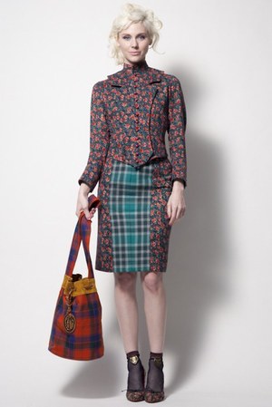 シアタープロダクツの2011-12年秋冬コレクションは自宅でARファッションショー｜写真11