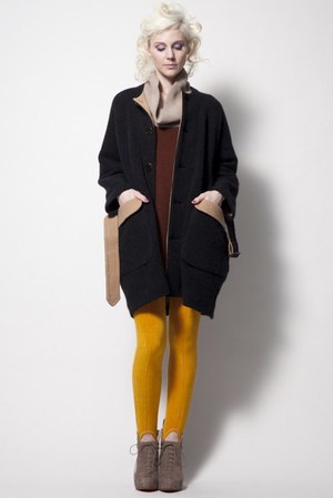 シアタープロダクツの2011-12年秋冬コレクションは自宅でARファッションショー｜写真14