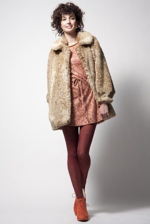 シアタープロダクツの2011-12年秋冬コレクションは自宅でARファッションショー｜写真15