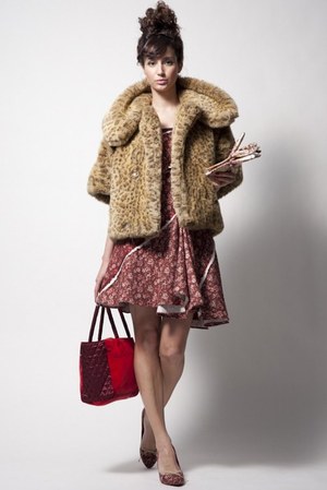 シアタープロダクツの2011-12年秋冬コレクションは自宅でARファッションショー｜写真18