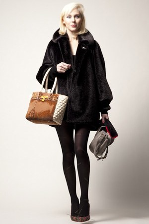 シアタープロダクツの2011-12年秋冬コレクションは自宅でARファッションショー｜写真19