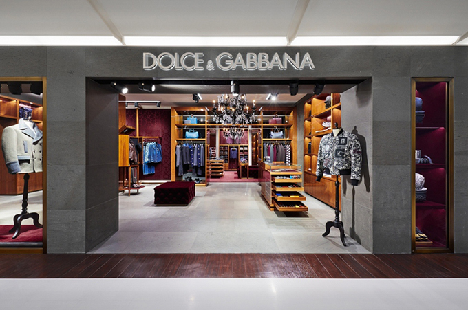 写真1 5 ドルチェ ガッバーナの阪急メンズ大阪店がリニューアルオープン フォーマルウェアも充実 ファッションプレス 写真1 5 ドルチェ ガッバーナの阪急メンズ大阪店がリニューアルオープン フォーマルウェアも充実 ファッションプレス