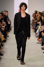 マイケル・コース コレクション2016年春コレクション - 自然の色彩に包まれたリラックスエレガンス｜写真7