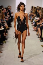 マイケル・コース コレクション2016年春コレクション - 自然の色彩に包まれたリラックスエレガンス｜写真22