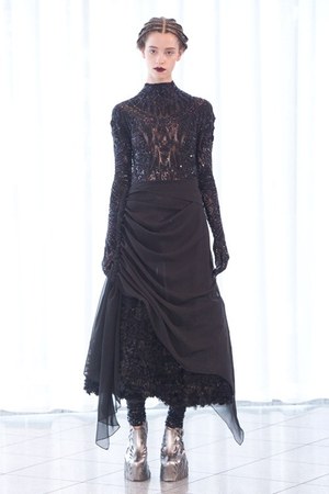 繊細でフェミニンな世界観-ソマルタ(SOMARTA)、2011-2012年秋冬コレクション｜写真24