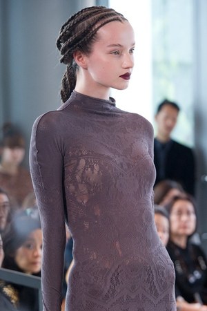 繊細でフェミニンな世界観-ソマルタ(SOMARTA)、2011-2012年秋冬コレクション｜写真37