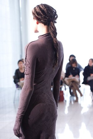 繊細でフェミニンな世界観-ソマルタ(SOMARTA)、2011-2012年秋冬コレクション｜写真38