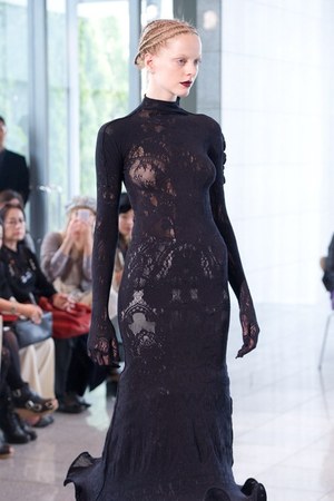 繊細でフェミニンな世界観-ソマルタ(SOMARTA)、2011-2012年秋冬コレクション｜写真39