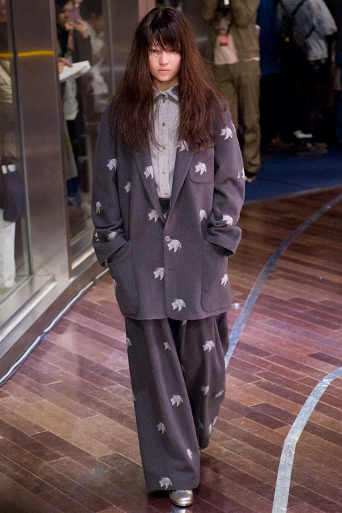 ミキオサカベ 2011-12年秋冬<span>コレクション</span> - 写真25