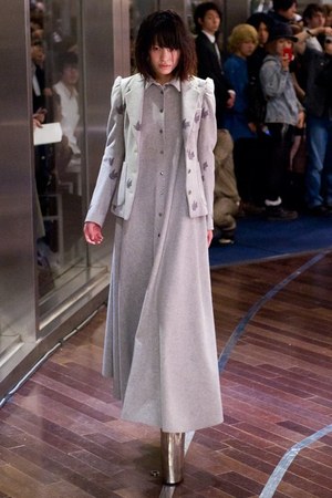 ミキオ サカベの2011-2012年秋冬 ‐ MIKIO SAKABE / JENNY FAX / 最前ゼロゼロ合同ファッションイベント｜写真25