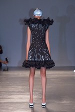 アンリアレイジ 2016年春夏コレクション - 反射を用いてリアルとバーチャルの狭間にアプローチ｜写真4