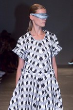 アンリアレイジ 2016年春夏コレクション - 反射を用いてリアルとバーチャルの狭間にアプローチ｜写真24