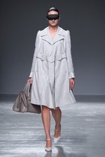 アンリアレイジ 2016年春夏コレクション - 反射を用いてリアルとバーチャルの狭間にアプローチ｜写真27