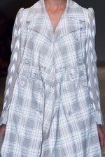 アンリアレイジ 2016年春夏コレクション - 反射を用いてリアルとバーチャルの狭間にアプローチ｜写真30