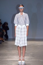 アンリアレイジ 2016年春夏コレクション - 反射を用いてリアルとバーチャルの狭間にアプローチ｜写真33