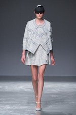 アンリアレイジ 2016年春夏コレクション - 反射を用いてリアルとバーチャルの狭間にアプローチ｜写真40