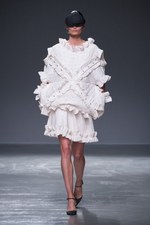 アンリアレイジ 2016年春夏コレクション - 反射を用いてリアルとバーチャルの狭間にアプローチ｜写真57