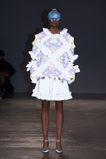 アンリアレイジ 2016年春夏コレクション - 反射を用いてリアルとバーチャルの狭間にアプローチ｜写真59