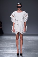 アンリアレイジ 2016年春夏コレクション - 反射を用いてリアルとバーチャルの狭間にアプローチ｜写真68