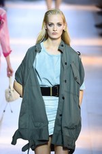 ロベルト カヴァリ 2016年春夏コレクション - 新生カヴァリウーマンのハンティングパーティー｜写真12