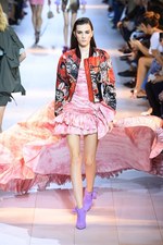 ロベルト カヴァリ 2016年春夏コレクション - 新生カヴァリウーマンのハンティングパーティー｜写真14