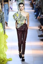 ロベルト カヴァリ 2016年春夏コレクション - 新生カヴァリウーマンのハンティングパーティー｜写真27