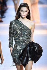 ロベルト カヴァリ 2016年春夏コレクション - 新生カヴァリウーマンのハンティングパーティー｜写真63