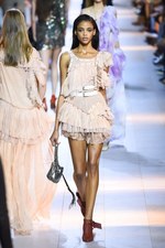 ロベルト カヴァリ 2016年春夏コレクション - 新生カヴァリウーマンのハンティングパーティー｜写真66