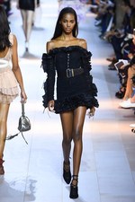 ロベルト カヴァリ 2016年春夏コレクション - 新生カヴァリウーマンのハンティングパーティー｜写真69