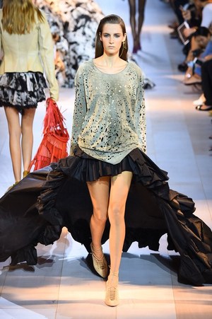 ロベルト カヴァリ 2016年春夏コレクション - 新生カヴァリウーマンのハンティングパーティー｜写真47