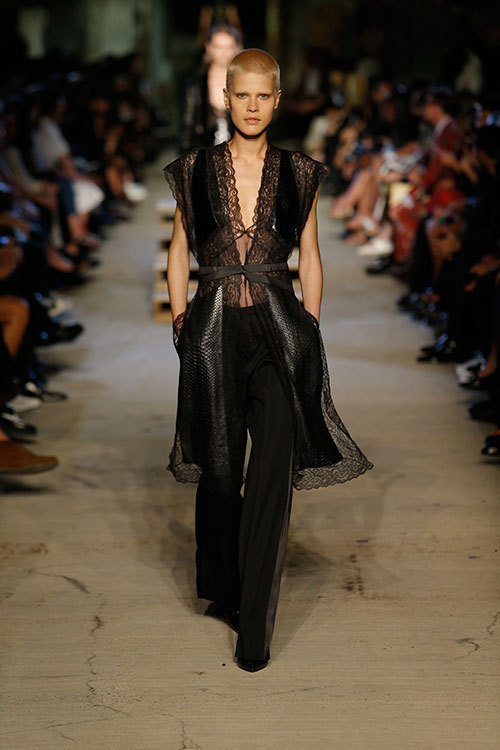 ジバンシィ バイ リカルド ティッシ (Givenchy by Riccardo Tisci) 2016年春夏ウィメンズ&メンズコレクション  - 写真66