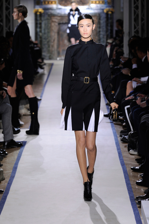 イヴ・サンローラン 2011-12年秋冬<span>コレクション</span> - 写真10