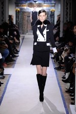 モダンに進化を続けるサンローラン スタイル、イヴ・サンローラン(Yves Saint Laurent) 2011-2012年秋冬コレクション｜写真11