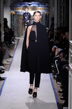 モダンに進化を続けるサンローラン スタイル、イヴ・サンローラン(Yves Saint Laurent) 2011-2012年秋冬コレクション｜写真26