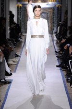 モダンに進化を続けるサンローラン スタイル、イヴ・サンローラン(Yves Saint Laurent) 2011-2012年秋冬コレクション｜写真35